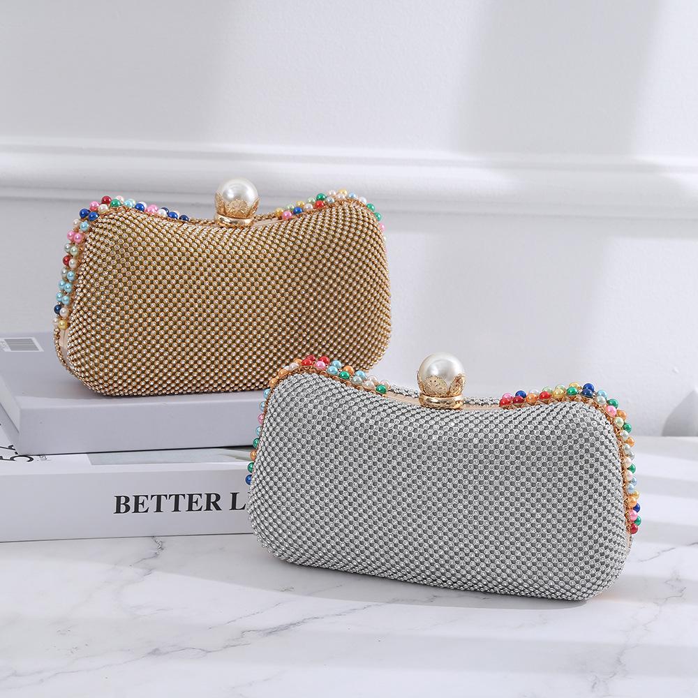 

Вечерняя сумка кроссбоди из сетки со стразами серебряный