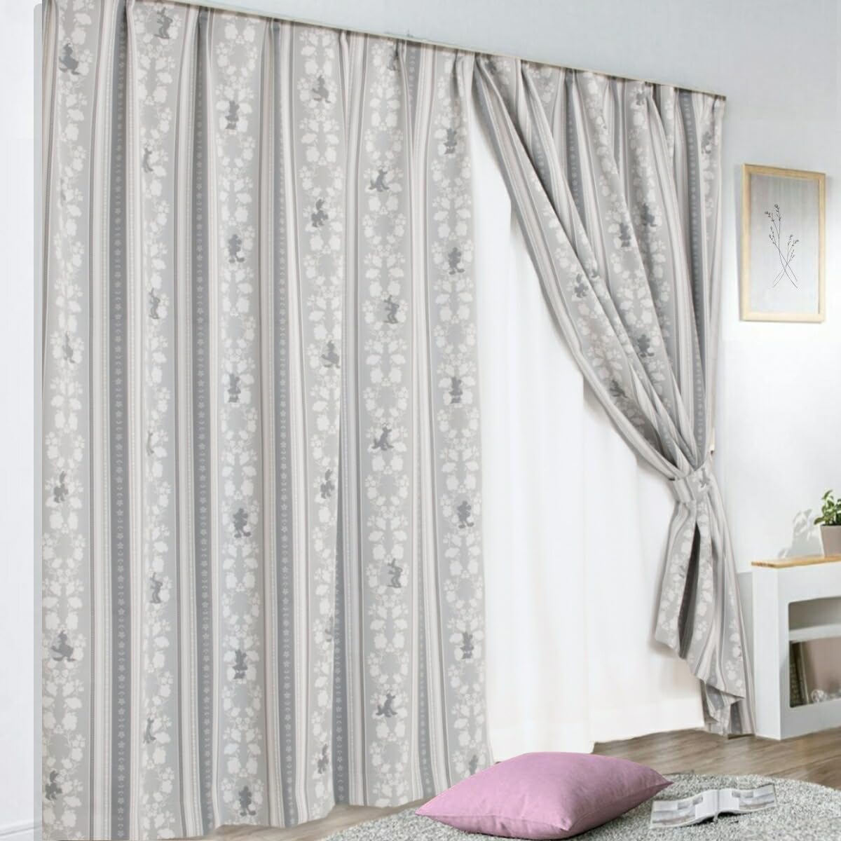 

Disney Mickey Friends Премиум Блэкаут Сделано в 100 см Шириной х 75 см Комплект Тепло-УФ с Кисточками и Шторами, Япония, Длинный, 2, Серый, Стираемый, Блокирующий, серый