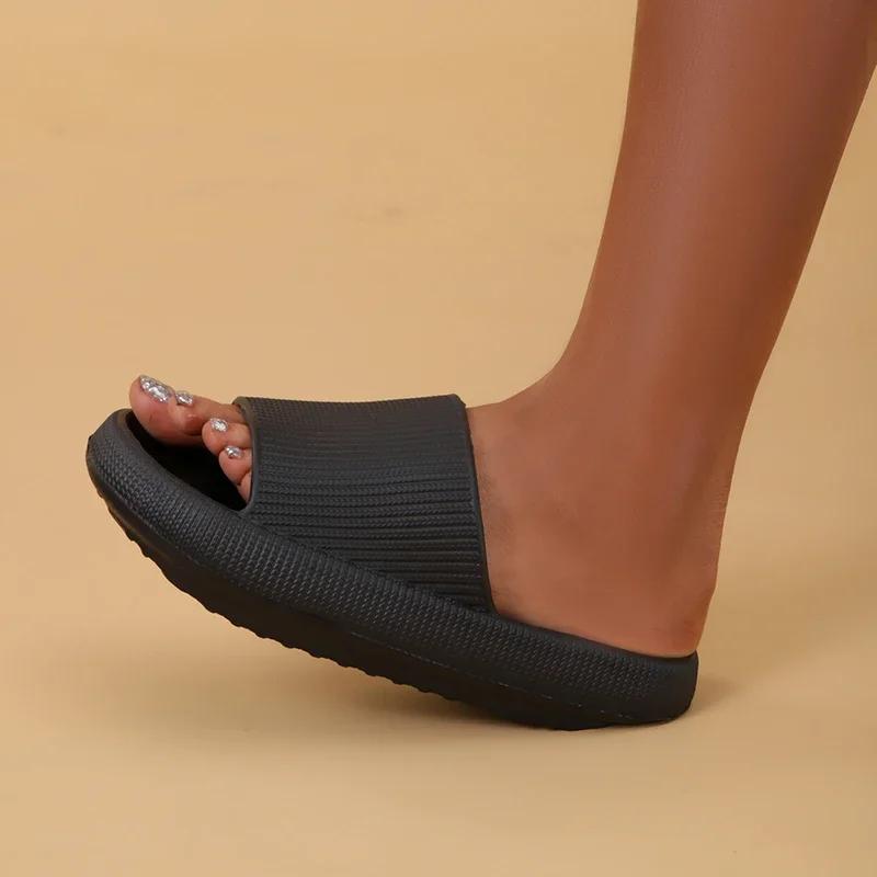 Mode Sommer Klobige Plateau Hausschuhe Damen 2025 Komfort Weiche Sohle Cloud Slides Frau Mode Rutschfeste Dicke Sohle Strandsandalen