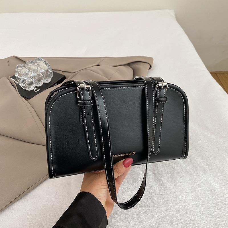 

Summer new crossbody portable armpit fashion versatile trend design high-end texture women s small square bag