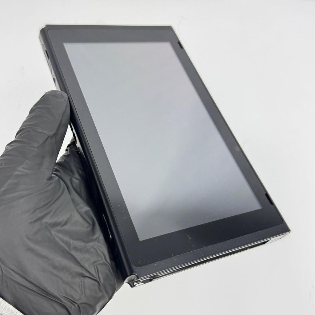 NINTENDO SWITCH Konzola V2 HAC-001(-01) Použité Joy-Cony 32GB