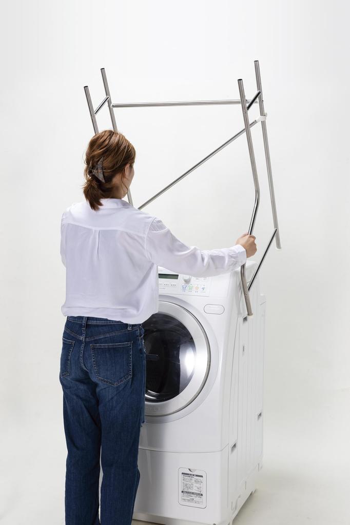 Sekisui Jushi Shoji Stainless Steel Washing Machine Rack DSR-9, Width 72-91cm X Depth 56cm X Height 185cm