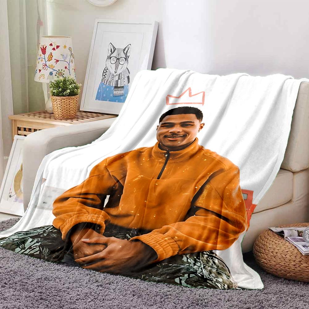 Urban Style Portrait Blankets Flannel Printed Breathable Warm Throw Blanket for Home Office Bedspreads 0708a71