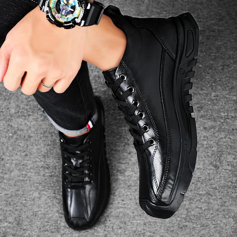 Fashion 2025 New Cow Leather Walking Vulcanized Shoes Board Designer Outdoor SSoft-soled Platform Sneakers Genuine Leather Running Shoes