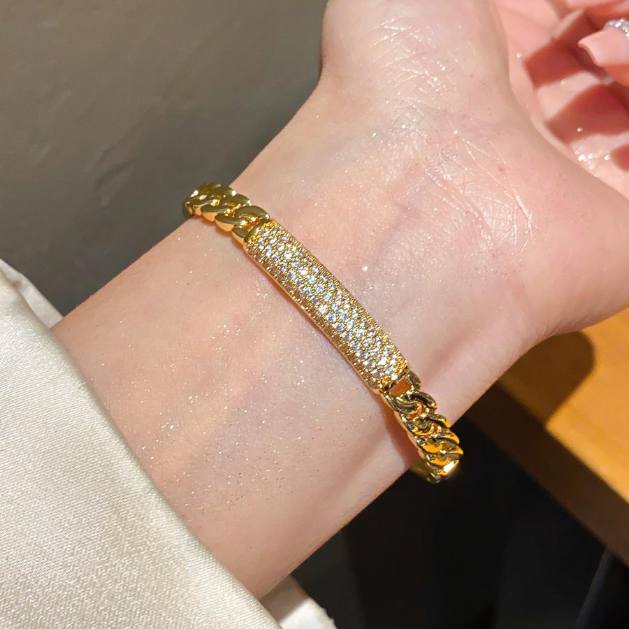 Quadratische Wickelschnalle Armband, Einfaches und Modisches Armband, Leichter Luxus und Hochwertiger Schmuck für Damen