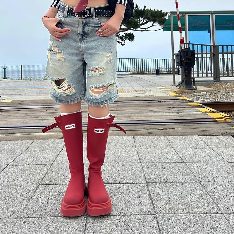 Non-slip tall red rain boots 2025 new outdoor camping rain shoes thick sole but knee boots knight boots women