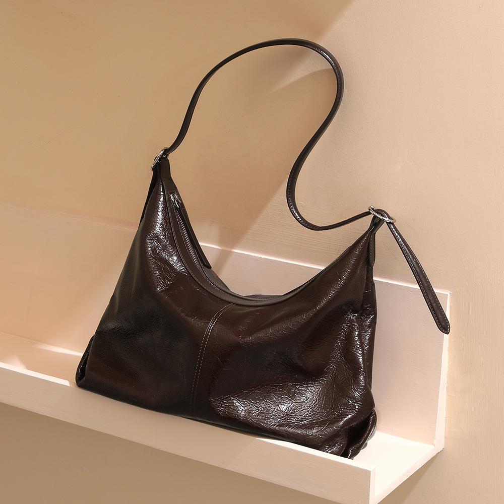 Come to the picture and sample hobo bag commuting high-end bag, support OEM embossing logo genuine leather women's bag
