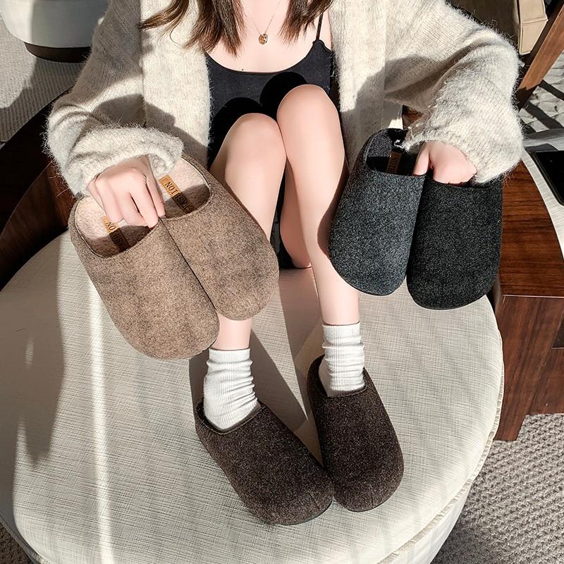 Fashion New Suede Leather Slippers Women Round Toe Flat Slides Outdoors Casual Mules Shoes Women Comfort Thick Sole Half Slippers Woman