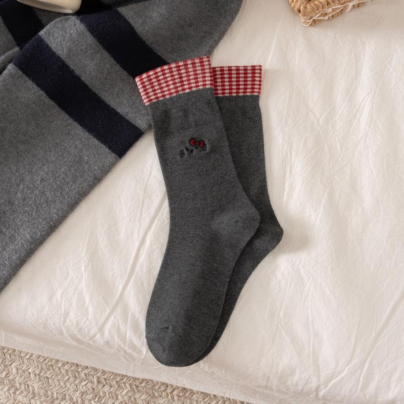 

Female Spring and Autumn Lovely Cartoon Embroidery Bow Red Plaid Flanging Boneless Tube Socks 1 pair