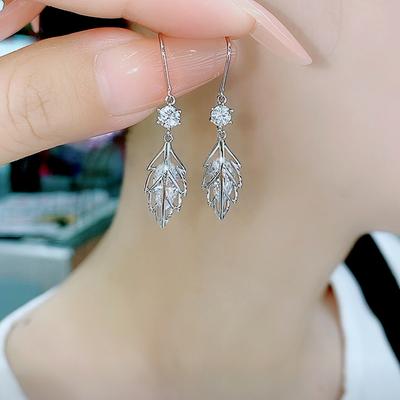 Neue Phantasie Blatt Charme Baumeln Ohrringe Frauen Silber Farbe Brilliant CZ Kristall Tropfen Ohrringe Hochzeit Party Temperament Schmuck