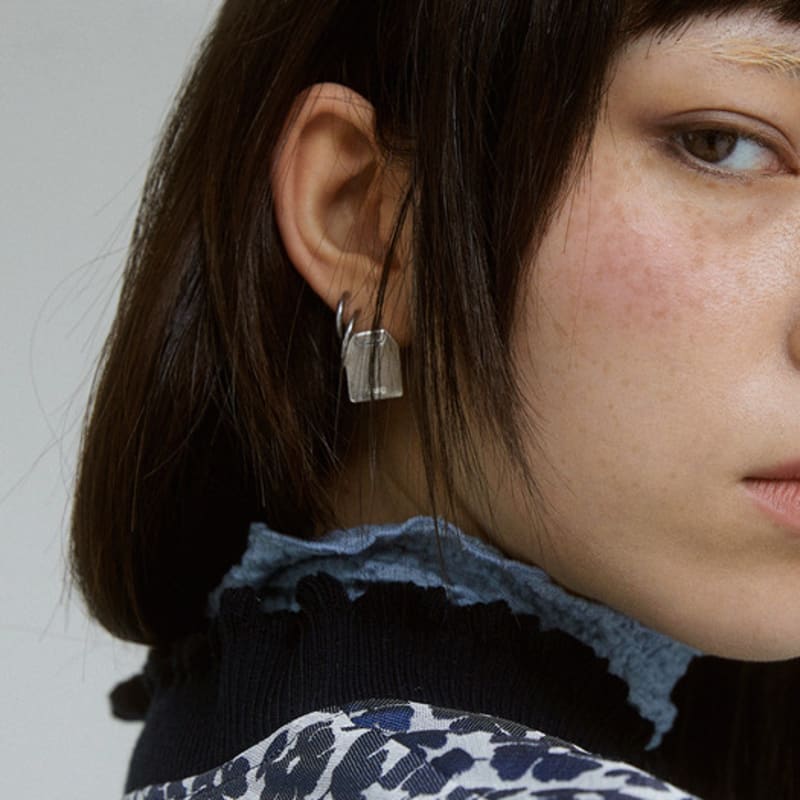 tibaeg TIBAEG SIGNATURE SILVER EARRING SV tibaeg signature silver earring silver