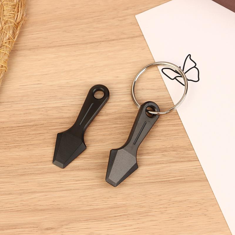 Mini Titanium Alloy Pry Bar EDC Fashion Multifunctional Keychian Pendant Pocket Tool Outdoor Bottle Opener Exquisite Gift