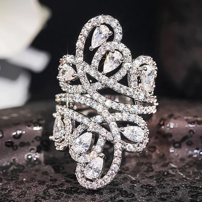 Huitan New Wedding Rings for Women Trendy Crystal Pear CZ Gorgeous Wide Rings Engagement Party Modern Fashion Female Jewelry