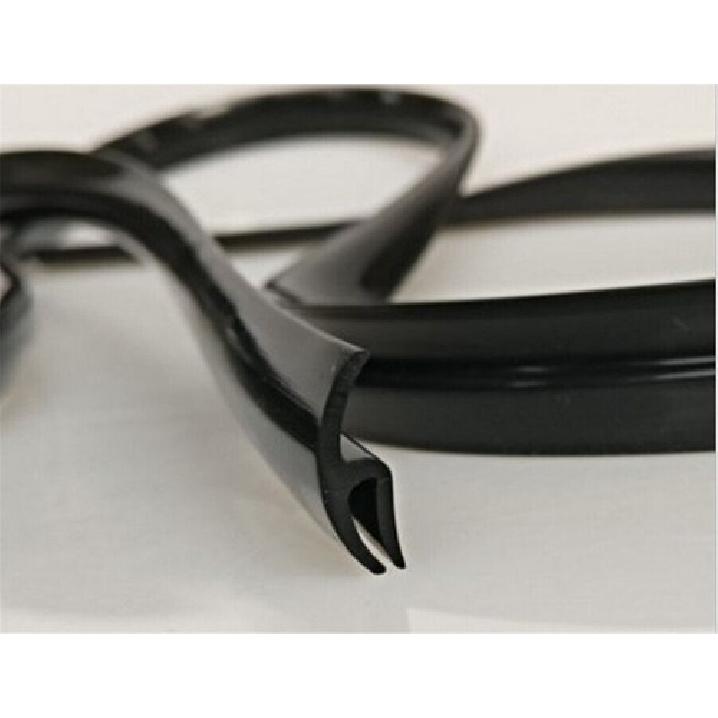 1.7M Rubber Seal Strip Universal for Car Front Windscreen Wiper Waterproof Trim