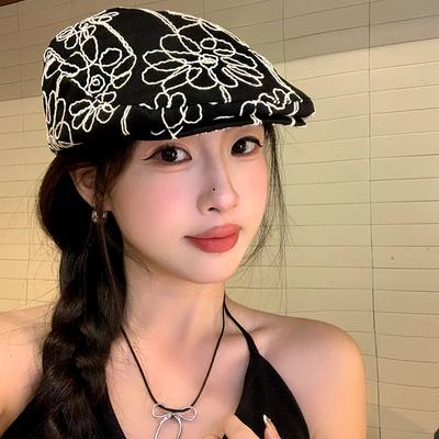 Mode Baskenmütze für Damen Blumenstickerei Vorwärtsmütze Koreanischer Stil Retro Baskenmützen Britische Vintage Malermütze Flache Schirmmütze Malerbaskenmützen