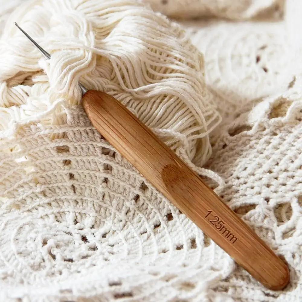 Crochet Hooks Ergonomic Crochet Bamboo Wooden Handle Crochet Hook Weave Yarn Craft DIY Sewing Tools for Fine Work Thin Yarn Lace