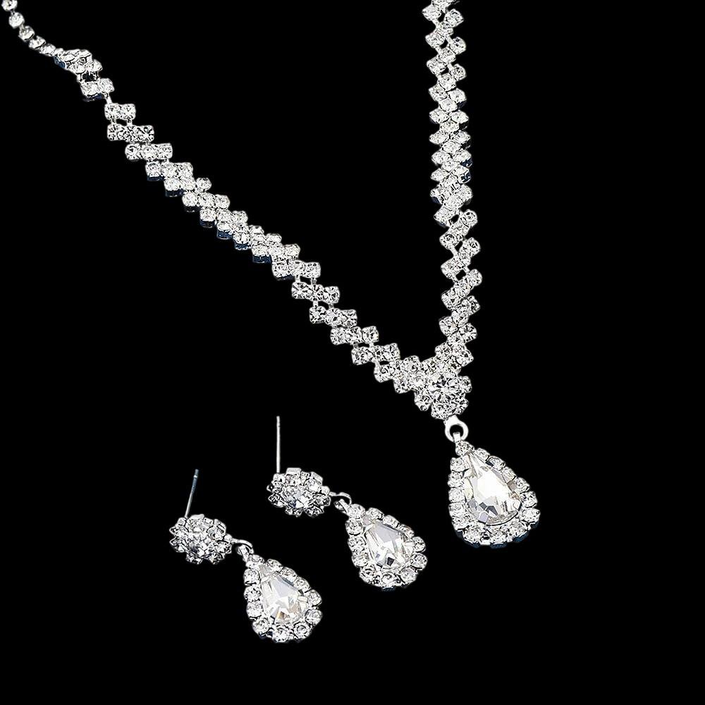 Elegante Tropfen-Anhänger-Halskette & Ohrringe mit eingelegtem Diamanten - Exquisites Dreiteiliges Schmuckset