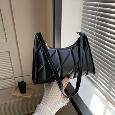 Fashionable Black Women's Quilted Shoulder Bag - Minimalist Design, Paired with Gold Hardware, Commuting, and Travel, Small Diagonal Backpack