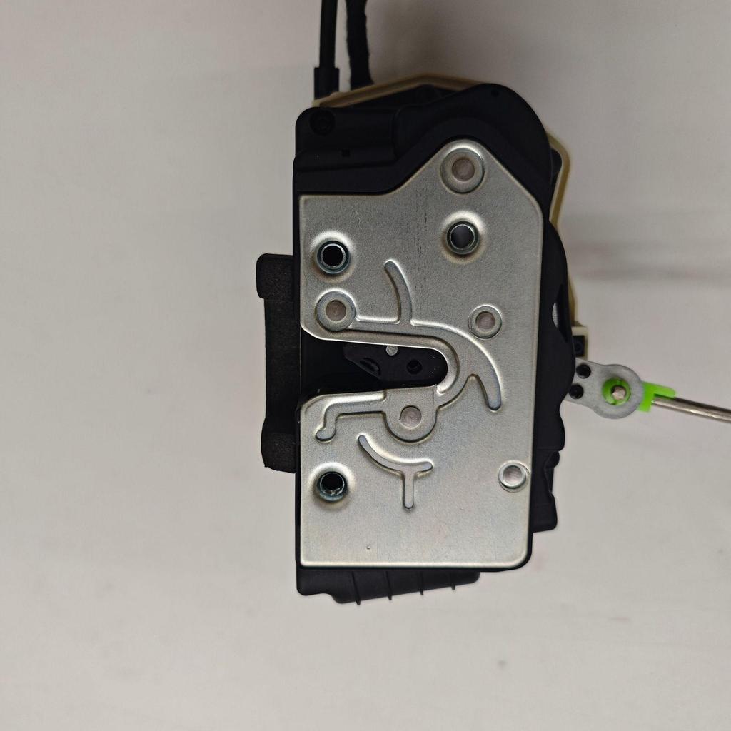 Jetour X70 Plus Smart Soft-Close Suction Door for Two-Door Vehicles