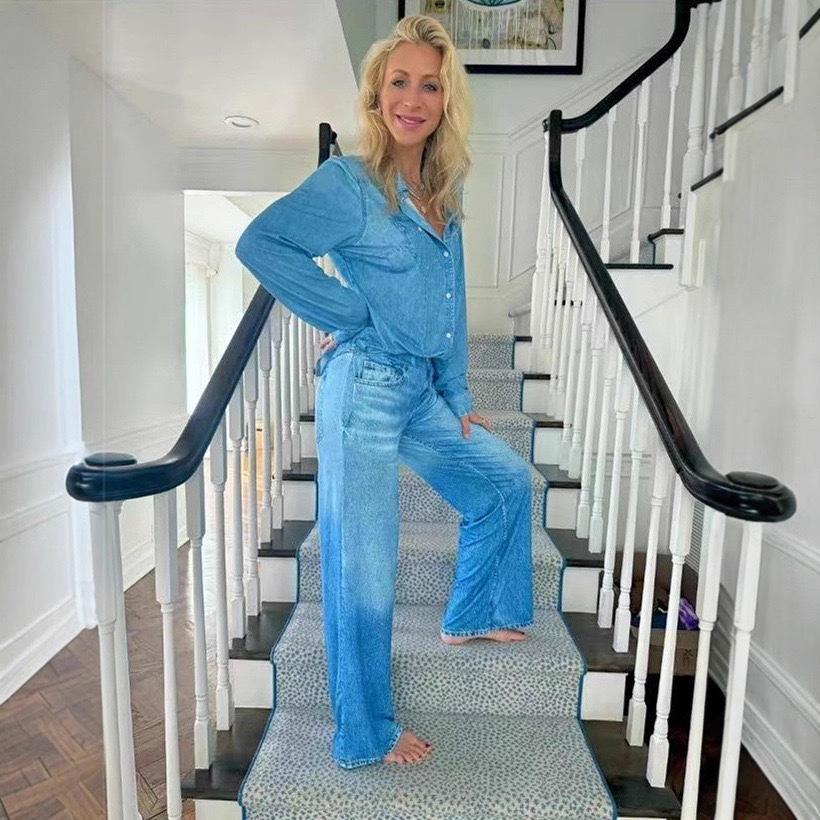 Neues modisches und lässiges Jeans-Hemd und Hosen-Set mit Print für den frühen Frühling, bequemes Set für Pendler und den täglichen Gebrauch