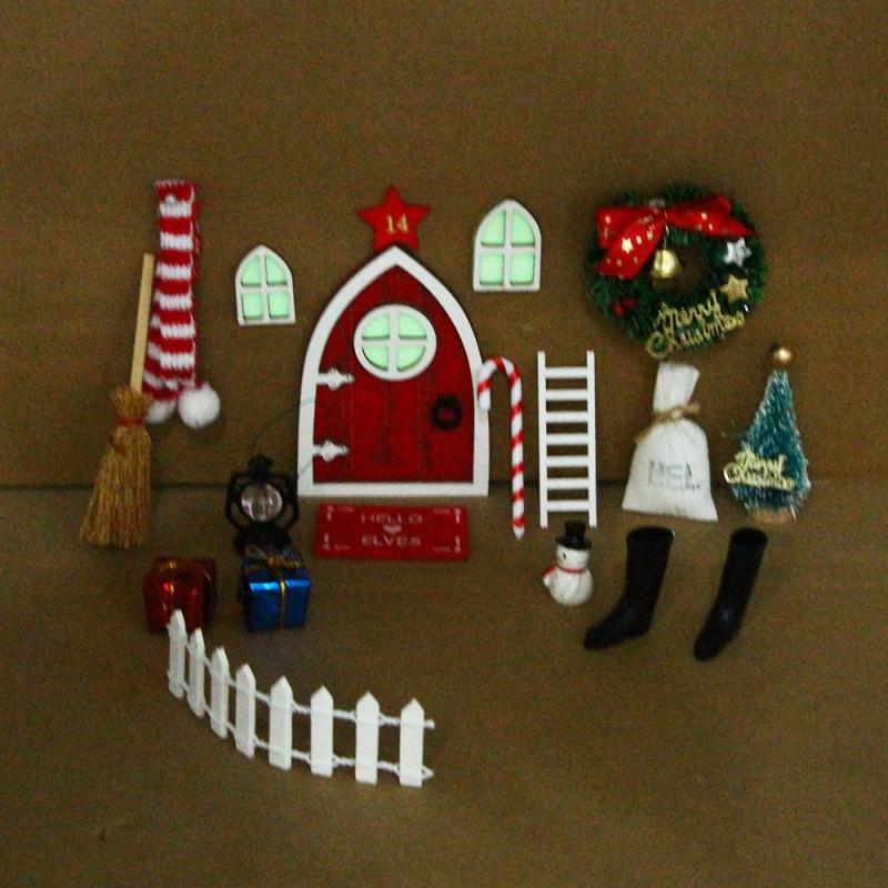 Mini Glow-in-the-Dark Door Accessory Dollhouse Scene Decoration Christmas Elf Theme Plastic Craft Kit