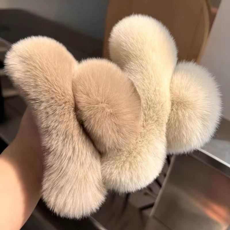 Lovely Hair Claw Clips Cute Hairpin Faux Furs Hair Clip Hair Accessories Fashion Hair Barrette for Women Girls Kids
