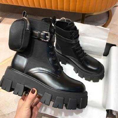 Stivali Moto Donna Neri Punk Alla Caviglia Suola Spessa Moda Stringati Primavera Tacco Spesso Fibbia a Cinturino Tasca Designer Scarpe Chunky