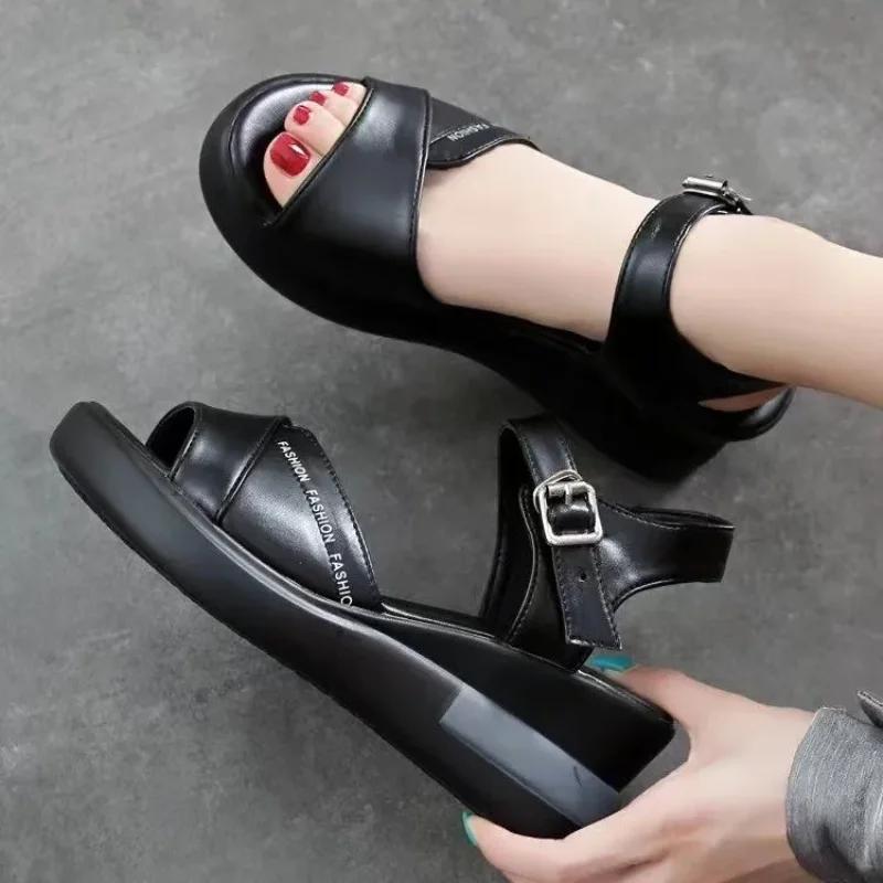 Módní klínové platformové sandály pro ženy Léto Nové římské sandály Silná podrážka Ležérní otevřená špička Střední podpatek Rybí tlama Plážové sandály