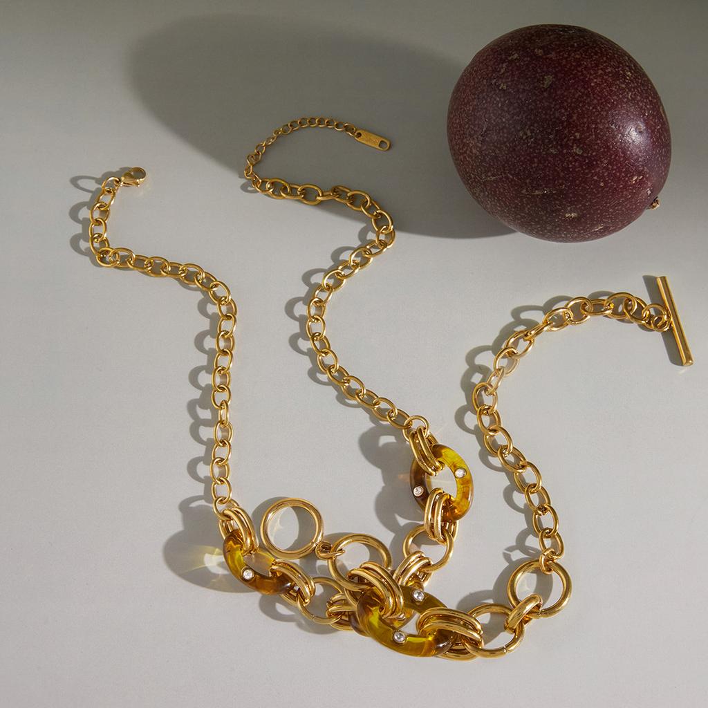 Maillard resin titanium steel necklace niche clavicle chain does not fade European and American titanium steel