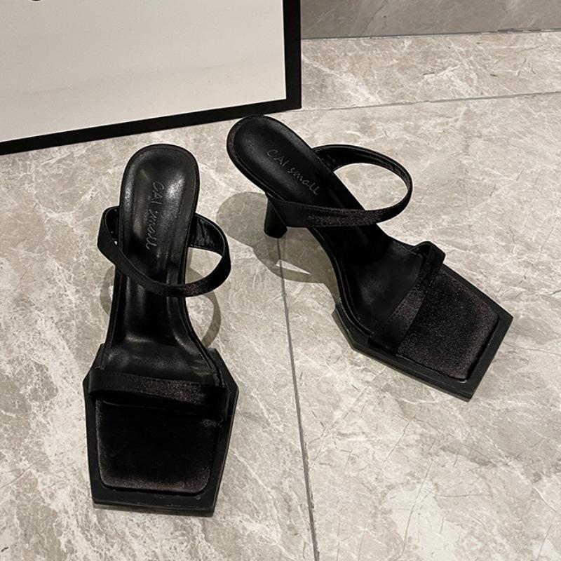High heels women's outer wear 2025 summer new Internet celebrity thin heel open toe square head word with French high heel sandals women