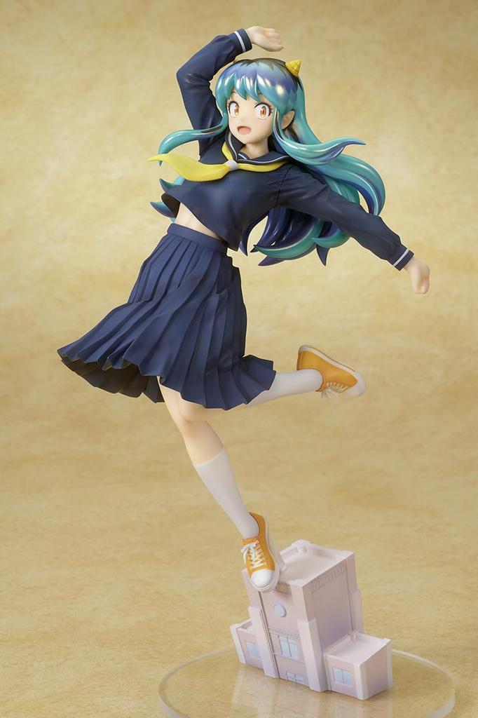 Ques Q Urusei Yatsura Lum Uniform Version Maßstab PVC Bemalte Komplettfigur 1/7