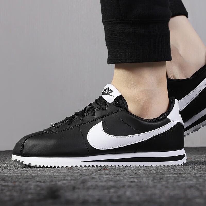 Nike Cortez Basic GS Sneakers 904764-001