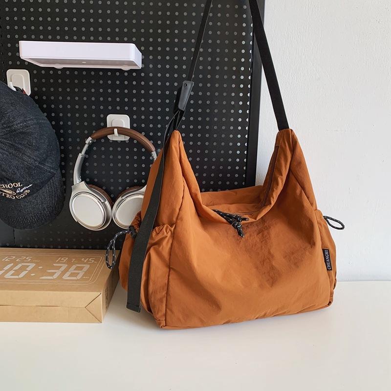 Повседневная нейлоновая сумка через плечо для мужчин и женщин чёрный — фото 7