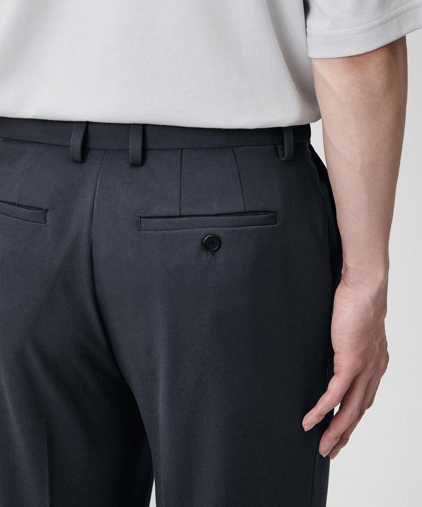 MUSINSA STANDARD Relaxed Tapered Hidden Banding Crop Slacks [Iron Gray]