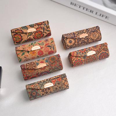1 Stück Lippenstifthülle mit Spiegel Lippenstifthülle Retro Blumig Holzlippenstiftbox Mini Tragbare Schmuckschatulle Aufbewahrungsbox für Zuhause