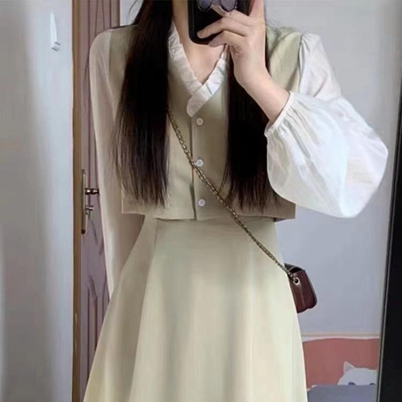 

This year, long-sleeved dresses are popular, and new women s clothing in autumn and winter is fake. Two pieces are gentle and thin, covering the m recommended below 100