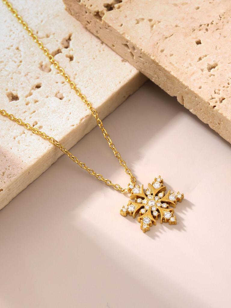 Qiong Yao 5A Zircon Snowflake Necklace, 18K Gold PVD Electroplated, Colorfast Jewelry