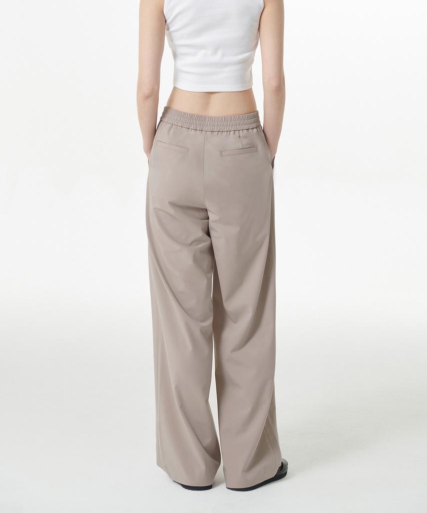 MUSINSA STANDARD WOMAN [Cooltandard] Women'S One-Tuck Wide Elastic Banding Slacks [Light Beige]