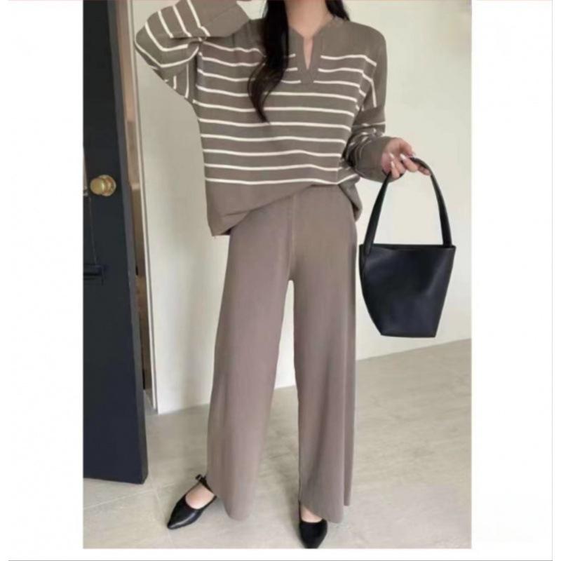 

Fashionable Korean Style Loose-Fit Striped Knit Top and Bell Bottoms 2 Piece Suit High Waisted Casual Women s Wardrobe L