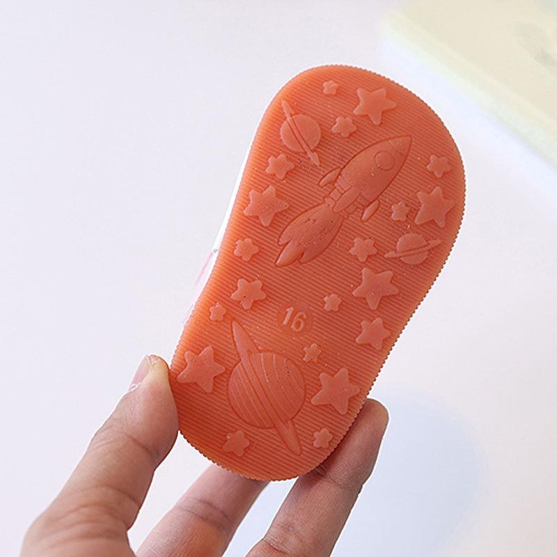 Spring/Autumn Style Infant Walking Shoes for Boys and Girls, Single Shoes 0-2 Years Old, Cartoon Soft-Soled Squeaky Shoes That Make Sound.