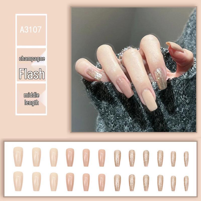 

Ногти-балерина с шампанским глиттером - Осень/Зима средней длины - 24 штуки