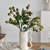 Decoração de casa – Flores e coroas artificiais