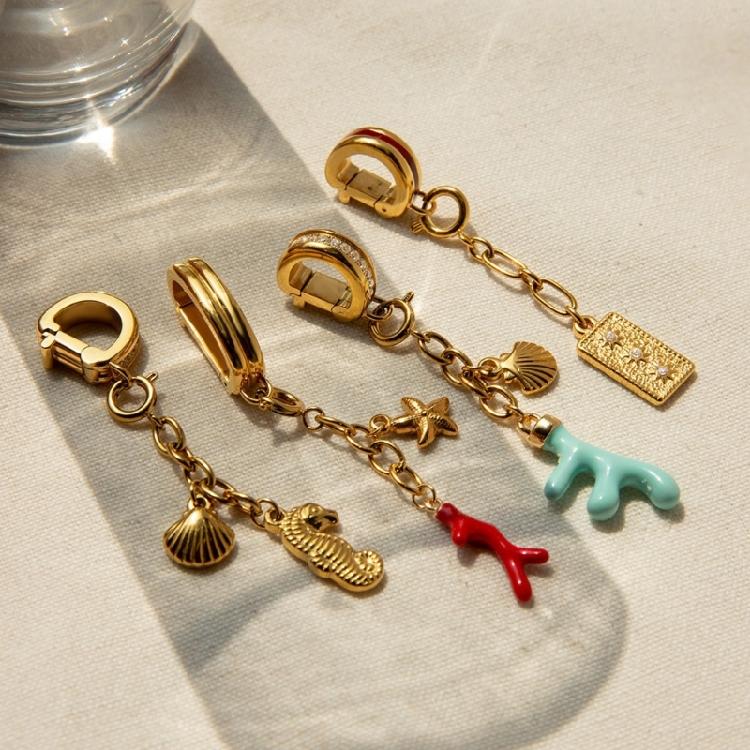 Fashionable Bikini Charm Necklace Stainless Steel Jewelry Bikini Pendant Trendy Accessory for Women Everyday Wear