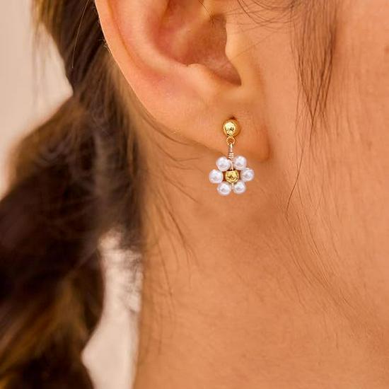Edelstahl Perlenblumen Ohrstecker - Hochwertiger Titanstahl, Farbbeständig, Kleines & Frisches Design.