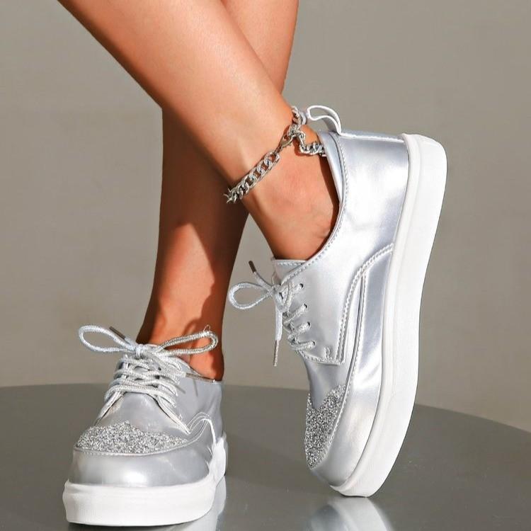 

2025 весна новая женская обувь остроносая плоская подошва лакированная кожа шнуровка броги пайетки сращивание британская платформа одинарная обувь 43 серебряный