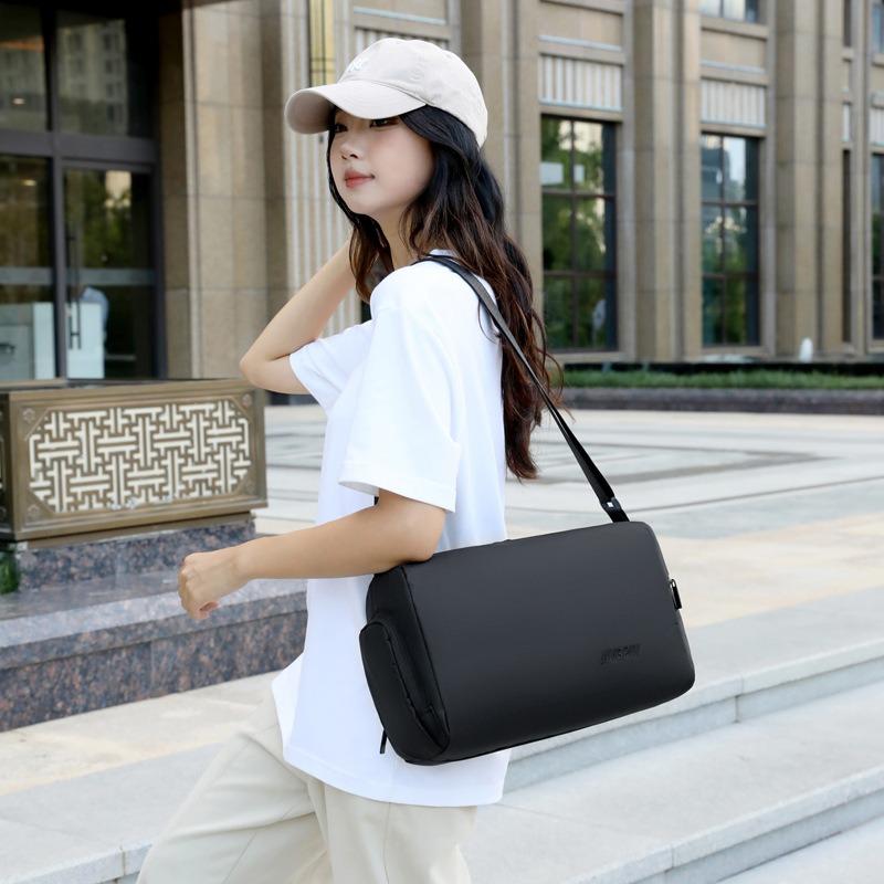 Simple solid color messenger bag travel leisure shoulder bag women and men storage solid color bag large capacity daily bag