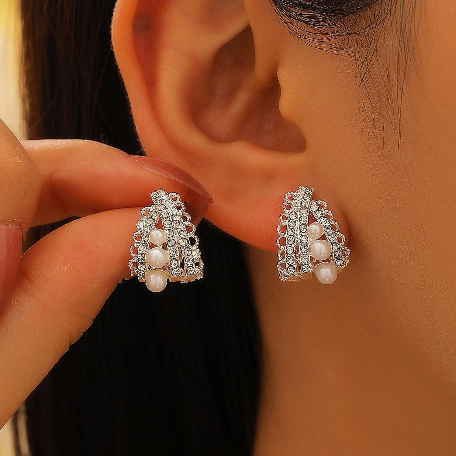 Retro Pink Zircon Multi-Layer C-Shaped Earrings - Niche Design for Women