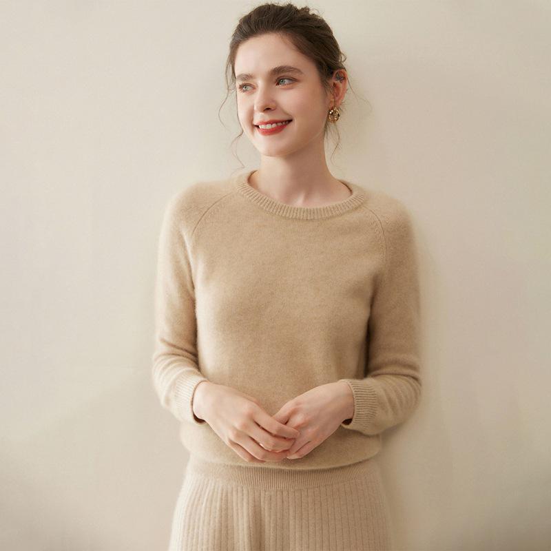 Women's Pure Cashmere Sweater - Round Neck, Loose Fit, Thickened Knit Base Layer with Raglan Sleeves, Skin-Friendly for Autumn/Winter.