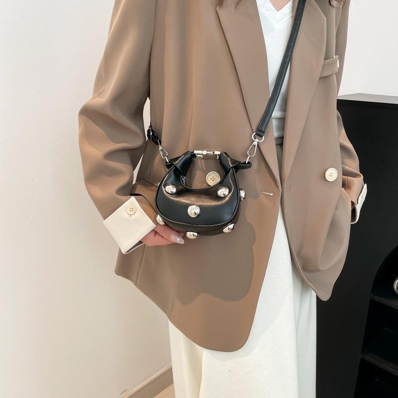 Trend Personality Spice Girl Wind Rivet Mini Portable Dumpling Bag Niche Casual Popular Versatile One Shoulder Crossbody Bag Women