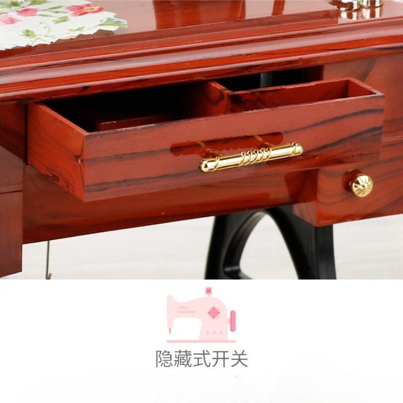 1 Stück Lebensmittelgeschäft Vintage Imitation Holz Kleine Nähmaschine Modell Spieluhr Kunst Chinesische Geschenke